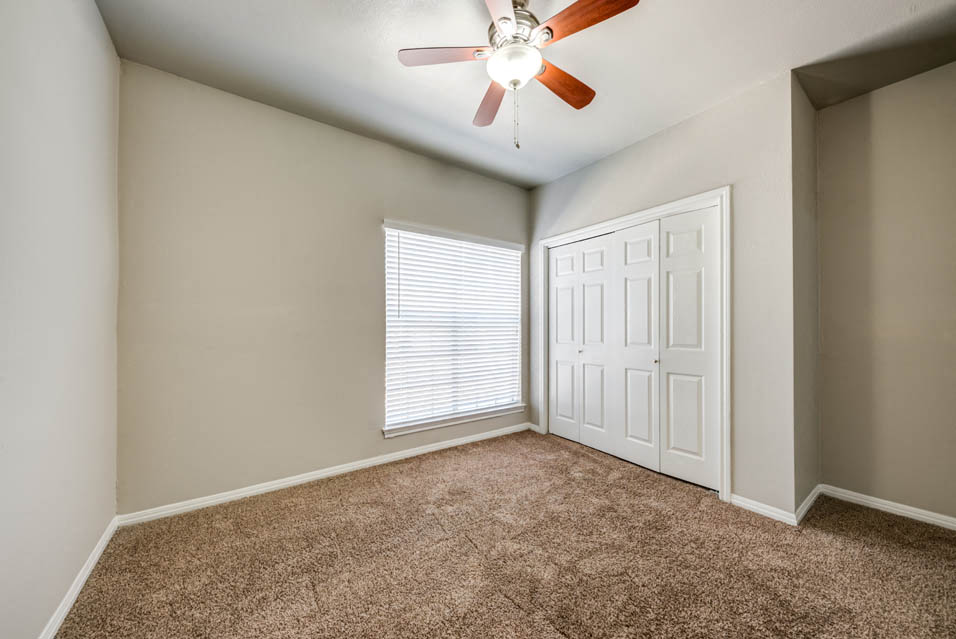 The Quarry Alamo Heights Apartments, 340 Treeline Park, San Antonio, TX